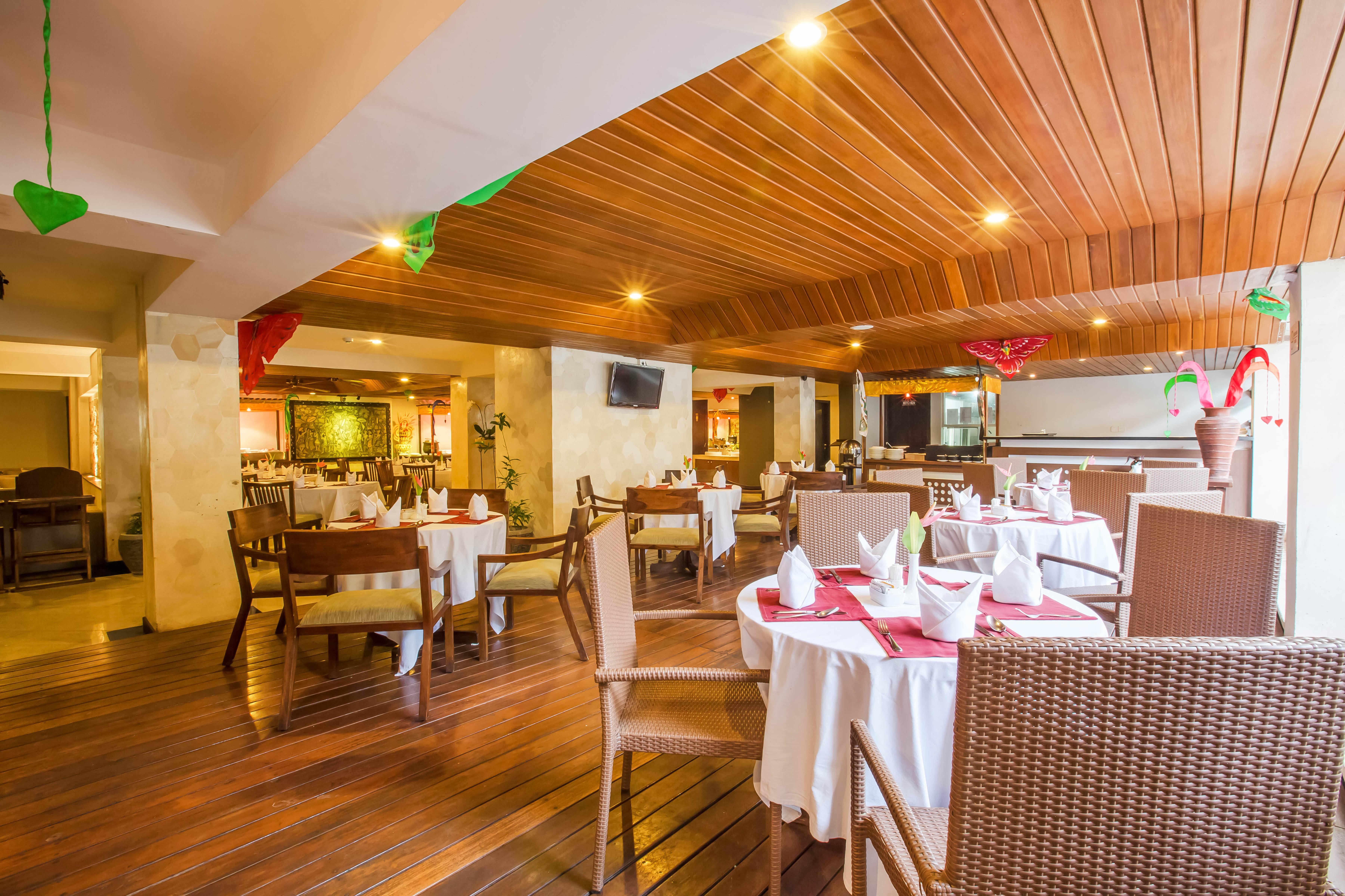 Royal Regantris Kuta Hotel Кута Екстериор снимка